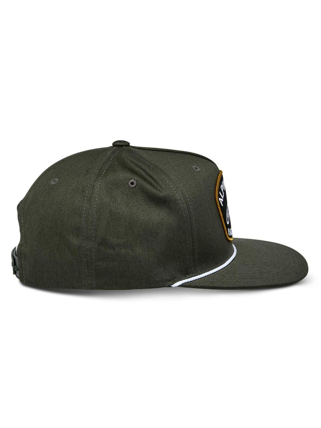 Alpinestars Promptus Snapback Hat, kolor militarna zieleń, widok z profilu prezentujący płaski daszek i usztywnioną koronę, detal z białego plecionego sznurka u podstawy korony, wytrzymała tkanina z kepru bawełnianego, sportowy styl casual