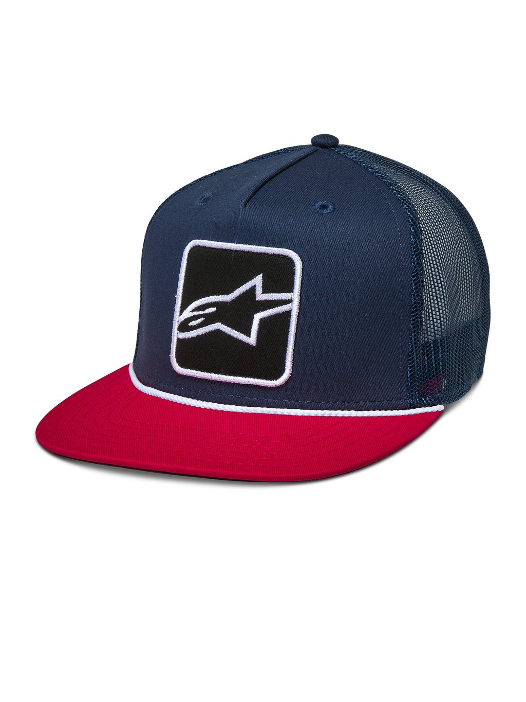 Alpinestars Control Trucker Hat, granatowo-czerwona czapka snapback z płaskim daszkiem i granatowym siatkowym tyłem, haftowana naszywka z logo Astars z przodu i biały pleciony sznurek, codzienne nakrycie głowy inspirowane sportami motorowymi
