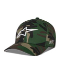 Alpinestars Ageless Multi Hat, czapka z daszkiem w zielonym kamuflażu moro, białe logo Astars 3D z przodu i haft z boku, zakrzywiony daszek, usztywniona korona, casualowy styl streetwear inspirowany sportami motorowymi