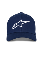 Alpinestars Ageless Multi Hat, granatowa czapka z daszkiem, białe logo Astars 3D, zakrzywiony daszek, usztywniona korona, casualowy styl motorsportowy