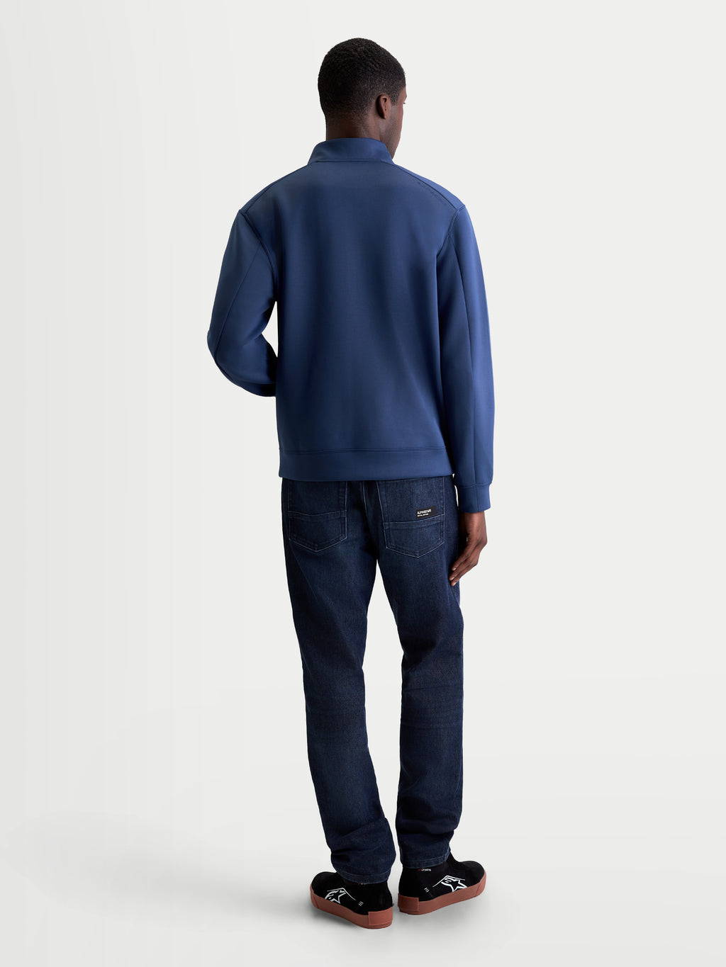 Alpinestars Bluza Apera Half-Zip, męska bluza sportowa inspirowana motorsportem, niebieska, widok z tyłu, wykonana z dwustronnego polaru tri-blend, czysty design zapewniający komfort na co dzień