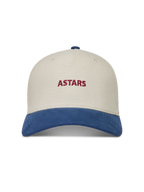 Alpinestars County Canvas, piaskowa i niebieska czapka z daszkiem, czerwone haftowane logo Astars, odzież sportowa lifestyle.