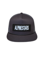 Alpinestars Ten Trucker, ciemnoszara czapka z daszkiem, usztywniona korona, płaski daszek i haftowana naszywka z logo.