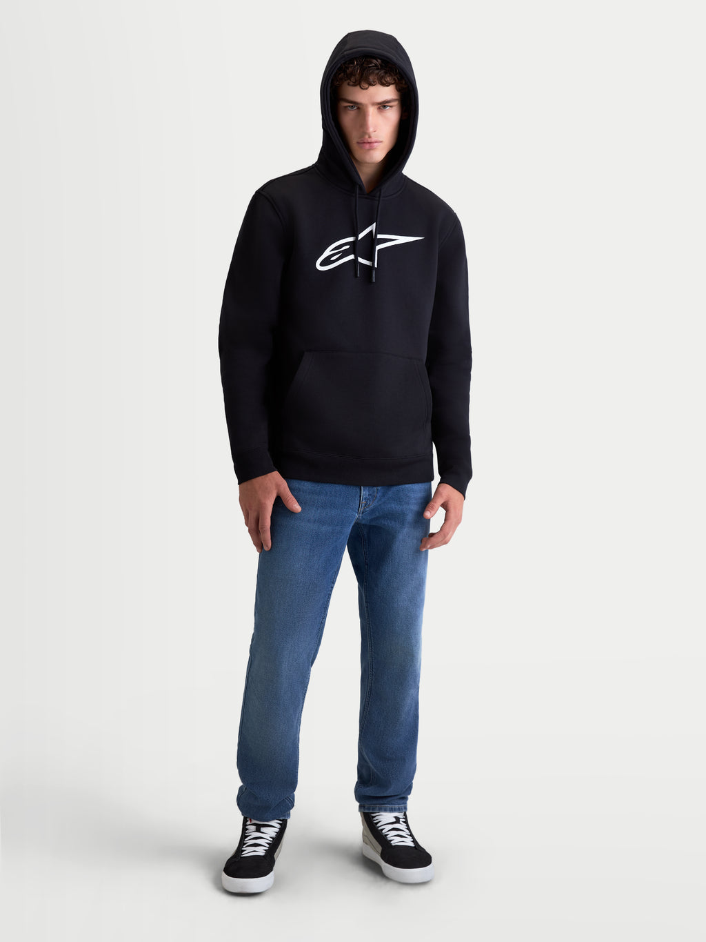 Alpinestars Bluza Z Kapturem Ageless V3, męska bluza typu pullover, czarna i biała, z haftowanym logo Alpinestars na piersi, kaptur ze sznurkami i ściągacze, casualowa odzież sportowa w stylu motorsport