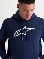 Alpinestars Ageless V3 Hoodie, męska bluza z kapturem typu pullover, granatowa i biała, duże białe haftowane logo Alpinestars na piersi, miękki polar, casualowa odzież sportowa w stylu motorsport
