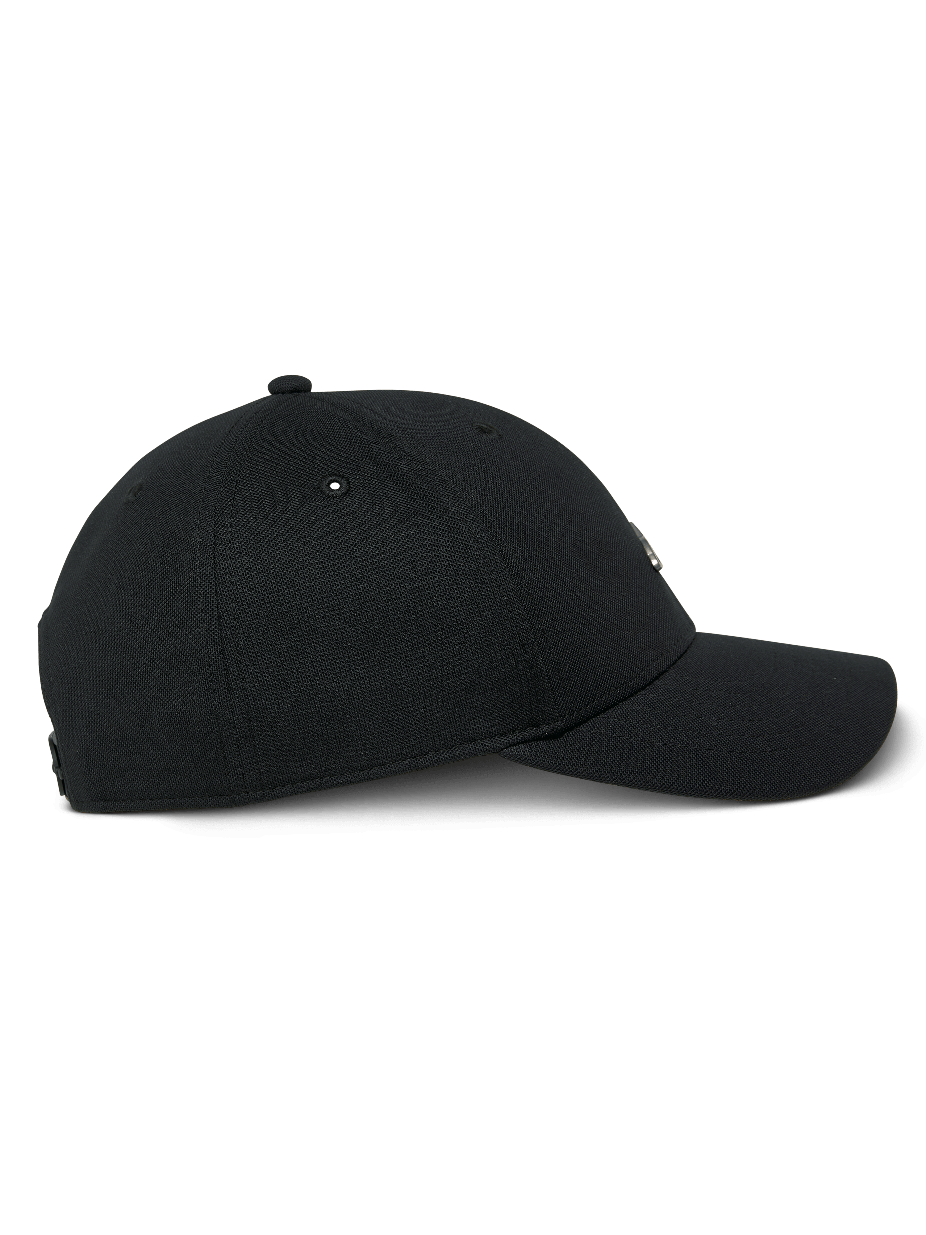 Alpinestars Metal Logo Hat, czarna czapka z daszkiem typu snapback, widok z profilu, zakrzywiony daszek, strukturalna korona z tkaniny mini pique, formowana w 3D metalowa naszywka z logo, casualowy styl motorsportowy