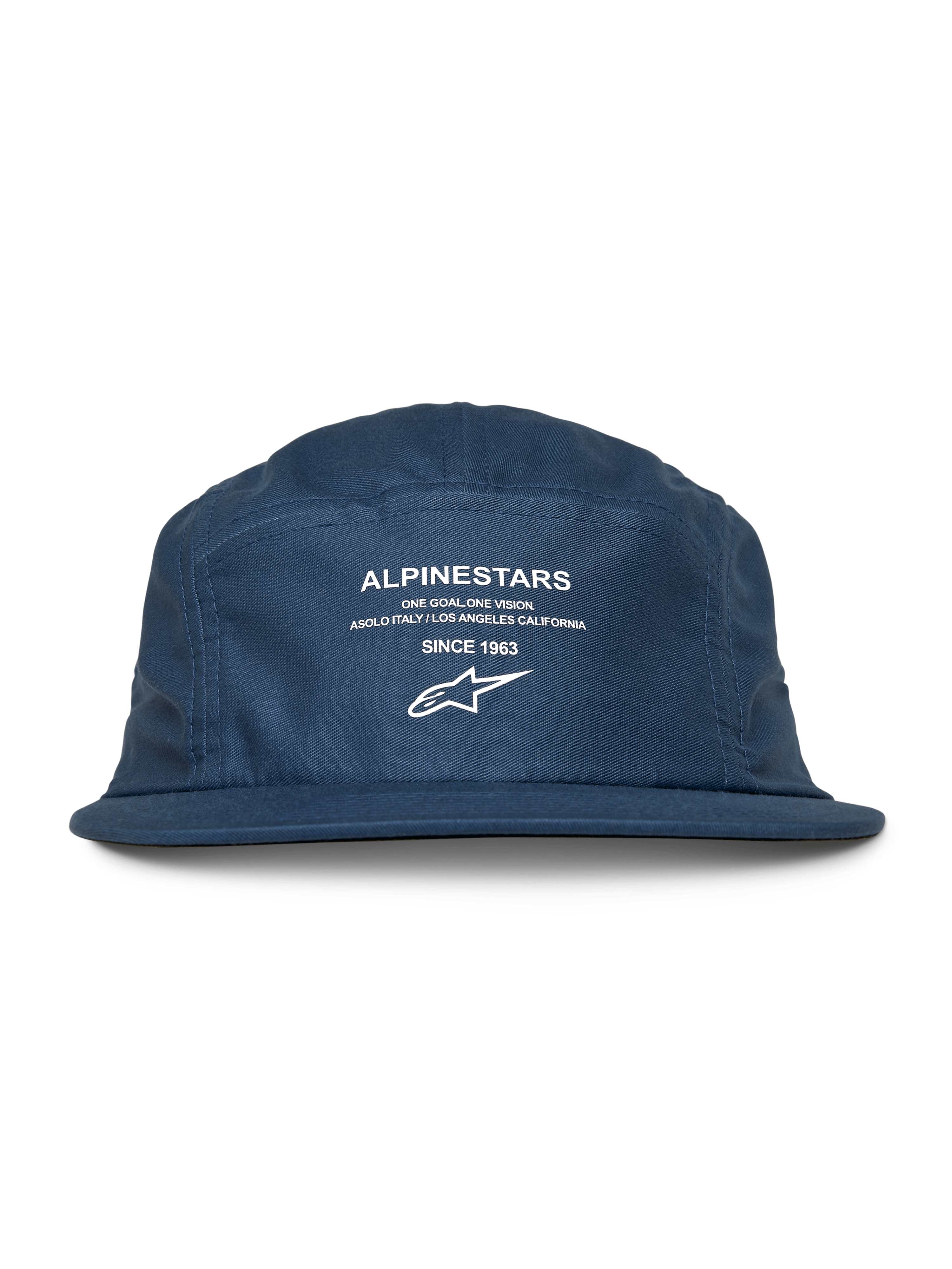 Alpinestars Peasy Hat, 5-panelowa czapka typu jockey, niebieska, płaski daszek z nieusztywnioną koroną, biała grafika z przodu z logo i napisem „Since 1963”, casualowe nakrycie głowy inspirowane motorsportem