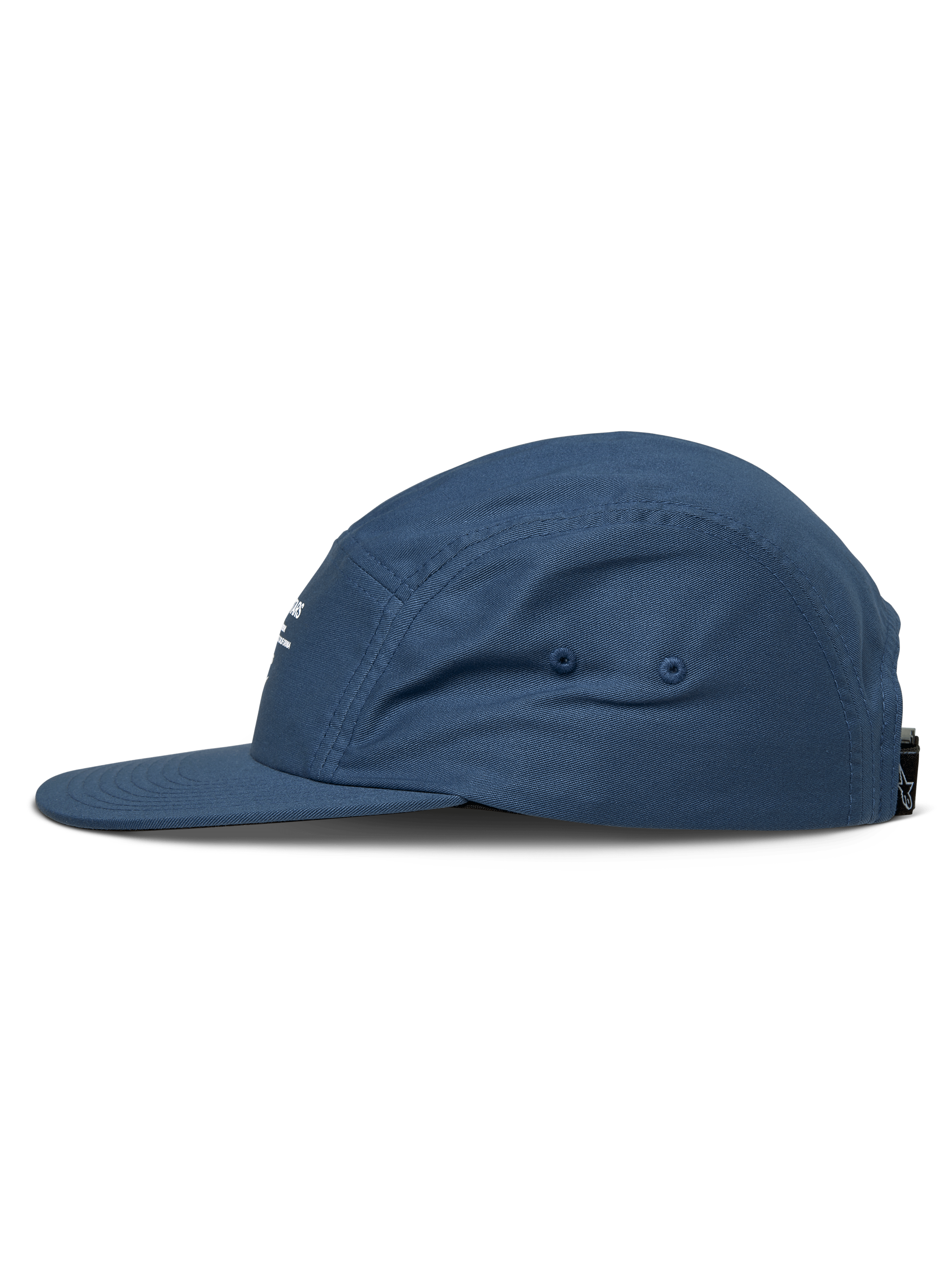Alpinestars Peasy Hat, 5-panelowa czapka typu jockey, niebieska, widok z boku, płaski daszek, nieusztywniona korona, tkanina o splocie skośnym, casualowe nakrycie głowy inspirowane sportami motorowymi