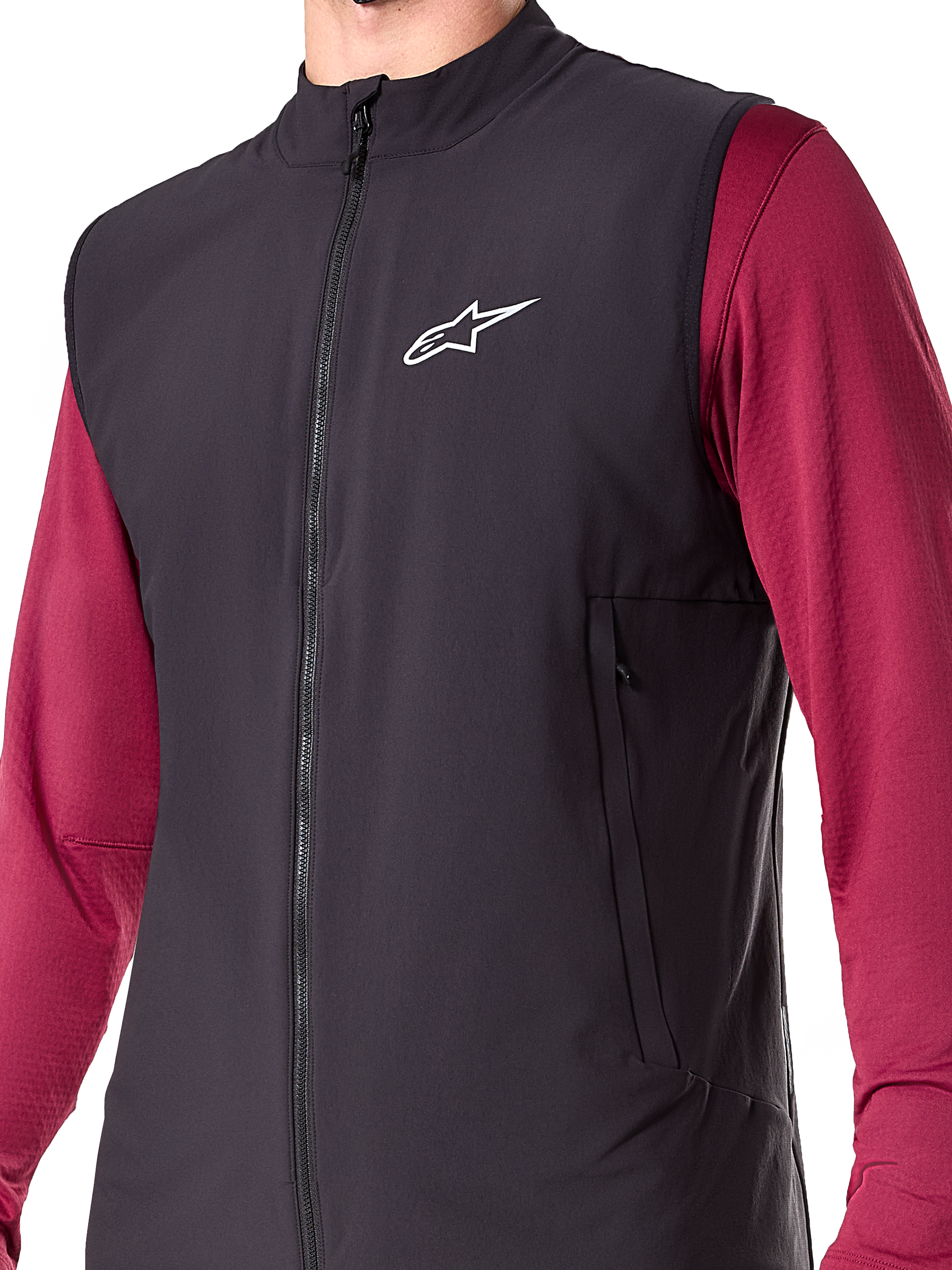 Alpinestars A-Dura Thermal Vest, czarna męska ocieplana kamizelka rowerowa, lekki bezrękawnik MTB z izolacją PrimaLoft ACTIVE, pełny zamek z przodu, dwie kieszenie na zamek, białe logo na piersi, sportowy design do jazdy w zimne dni