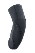 Ochraniacz na kolano Alpinestars A-Motion Plasma Pro, czarny, profil boczny ukazujący zakrzywiony ergonomiczny kształt, teksturowany panel przedni z tonalnym logo gwiazdy, oddychająca siateczka stretch i tkaniny ripstop, lekka ochrona do jazdy MTB i trailowej