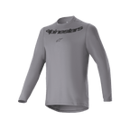 Alpinestars A-Dura Rocker Long Sleeve Jersey, koszulka rowerowa MTB z długim rękawem, ciemnoszara, z czarnym napisem Alpinestars i logo gwiazdy na piersi, przedłużony tył, profesjonalna odzież do kolarstwa górskiego
