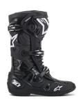 Buty Alpinestars Tech 10, buty motocrossowe, czarne, widok z profilu z białymi logotypami gwiazdy Alpinestars i oznaczeniem Tech 10, potrójny system klamer, wytrzymała skorupa TPU i konstrukcja z mikrofibry do profesjonalnych wyścigów terenowych
