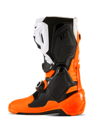 Buty Alpinestars Tech 10 Enduro, pomarańczowy fluo, czarny i biały, wysokowydajne obuwie motocrossowe i off-road z systemem potrójnego zapięcia na klamry, ochronnymi panelami TPU i specjalistyczną podeszwą Enduro o podwójnej mieszance dla zwiększonej przyczepności.