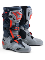 Alpinestars Tech-10 Enduro, męskie buty motocyklowe terenowe, szare i czerwone fluo, ochrona TPU, certyfikowane CE