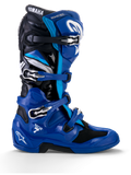 Alpinestars Yamaha Tech 7, buty motocrossowe, niebieskie z czarnymi i białymi akcentami, profil boczny z czterema regulowanymi klamrami, wzmocniona ochrona TPU na goleni i pięcie, wyraźne logo Yamaha oraz wytrzymała podeszwa do jazdy terenowej