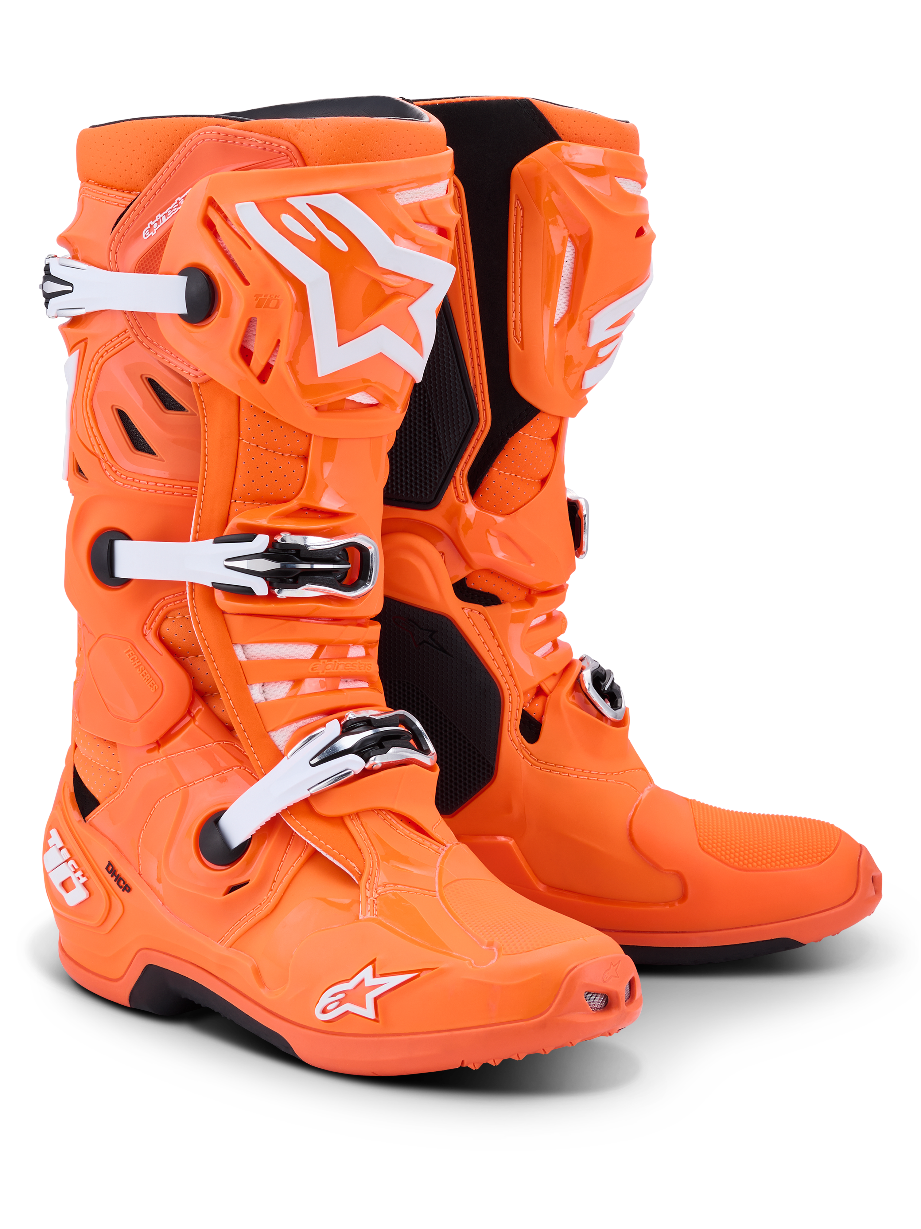 Alpinestars Tech 10 Supervented Boots, buty motocrossowe, pomarańczowy fluo z białymi i czarnymi akcentami, białe regulowane klamry, wentylowana płyta na piszczel z TPU, wyraźne logo Alpinestars, wyczynowe obuwie do wyścigów terenowych