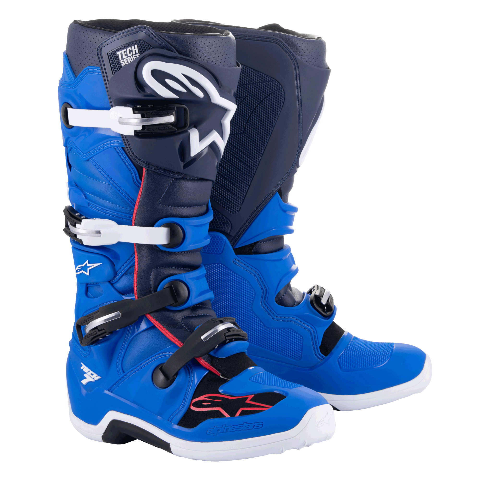 Buty Alpinestars Tech 7, buty motocrossowe, w kolorach Alpine Blue, Night Navy i Bright Red, z biało-czarnymi aluminiowymi klamrami, dużym białym logo gwiazdy na goleniu i wytrzymałymi białymi podeszwami, profesjonalna ochrona do jazdy off-road