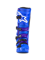 Buty Alpinestars Tech 7, buty motocrossowe, niebiesko-fioletowe, białe logo gwiazdy na płycie piszczelowej, system zapięcia na cztery klamry, wzmocniona konstrukcja TPU do wyścigów off-road, widok z przodu