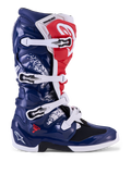 Alpinestars Tech 7 Unity, buty motocrossowe, czerwone, białe i niebieskie, z ochronną osłoną TPU i białymi klamrami.