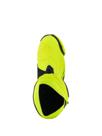 Buty Alpinestars Supertech R, motocyklowe buty wyścigowe, żółte neonowe i czarne, widok z góry do wnętrza buta, jaskrawożółte wykończenie z czarnymi akcentami i detalami kołnierza