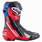 Alpinestars Honda Supertech R Boots, profesjonalne buty motocyklowe wyścigowe, czarne z jasnoczerwonymi i niebieskimi akcentami, profil boczny z wyraźnym białym logo Honda i Alpinestars, ochronna płyta goleniowa TPU, wymienne suwaki palców i pięty