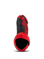 Buty Alpinestars Supertech R LE Pecco Bagnaia Vented, czerwono-czarne, widok z góry ukazujący otwór wewnętrzny i cholewkę z perforowanej mikrofibry, wyrazisty wzór graficzny z czarnymi akcentami, profesjonalny sprzęt do wyścigów motocyklowych