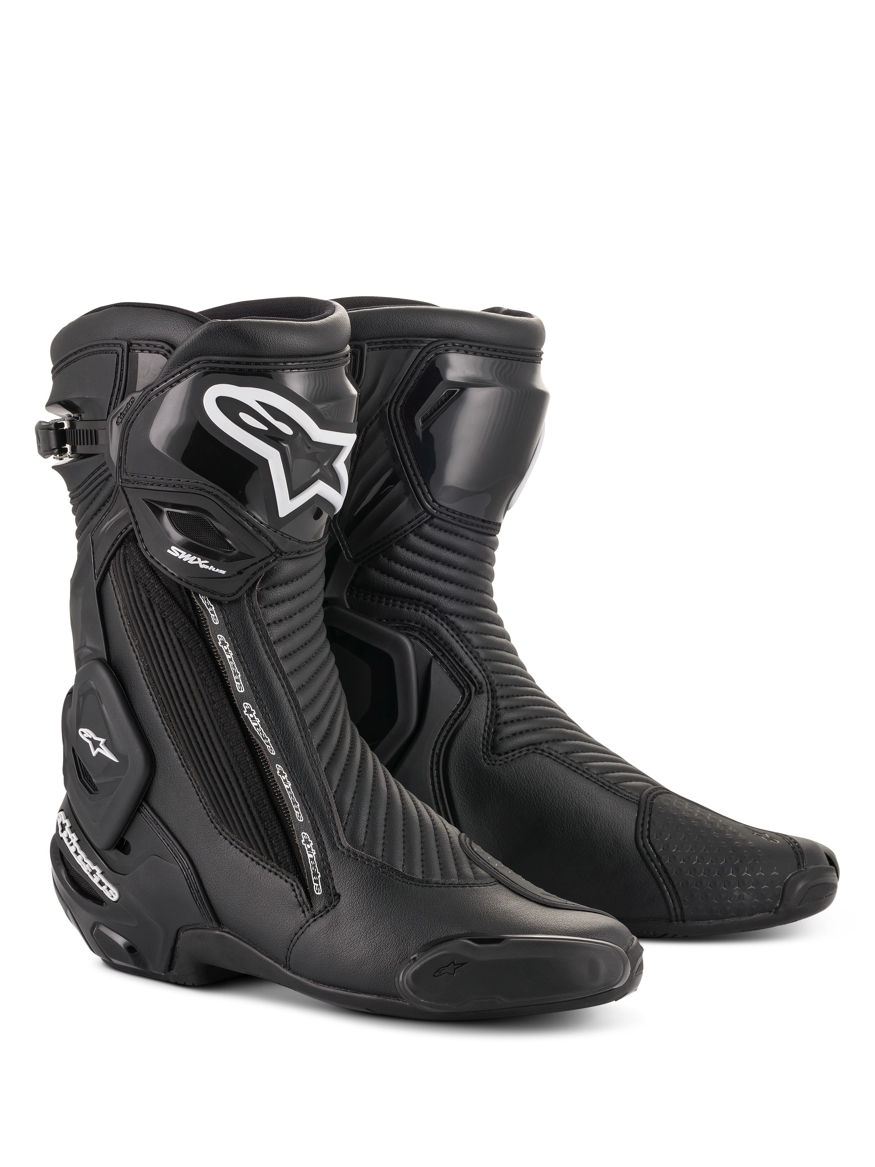 Alpinestars SMX Plus V2, buty motocyklowe wyścigowe, czarne z białym logo na goleni, wysoka konstrukcja za kostkę, wzmocnione ślizgacze palców i ochrona pięty, boczny zamek błyskawiczny, elastyczne panele harmonijkowe, aerodynamiczna konstrukcja