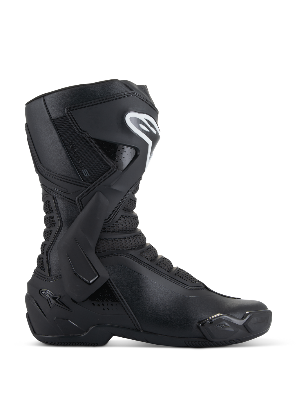Buty Alpinestars SMX-6 V3, czarne motocyklowe buty wyścigowe, widok z profilu, cholewka z mikrofibry z bocznym wzmocnieniem kostki TPU i ochroną goleni, białe logo Alpinestars na goleni, wymienny ślizgacz, wyczynowe sportowe obuwie motocyklowe