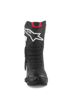 Buty Alpinestars SMX-6 V3, wyczynowe buty motocyklowe, czarno-biało-czerwona grafika, widok z przodu z dużym białym logo Astar na goleni, czerwone akcenty na górze oraz elastyczne strefy o strukturze siatki do jazdy na torze i ulicy.