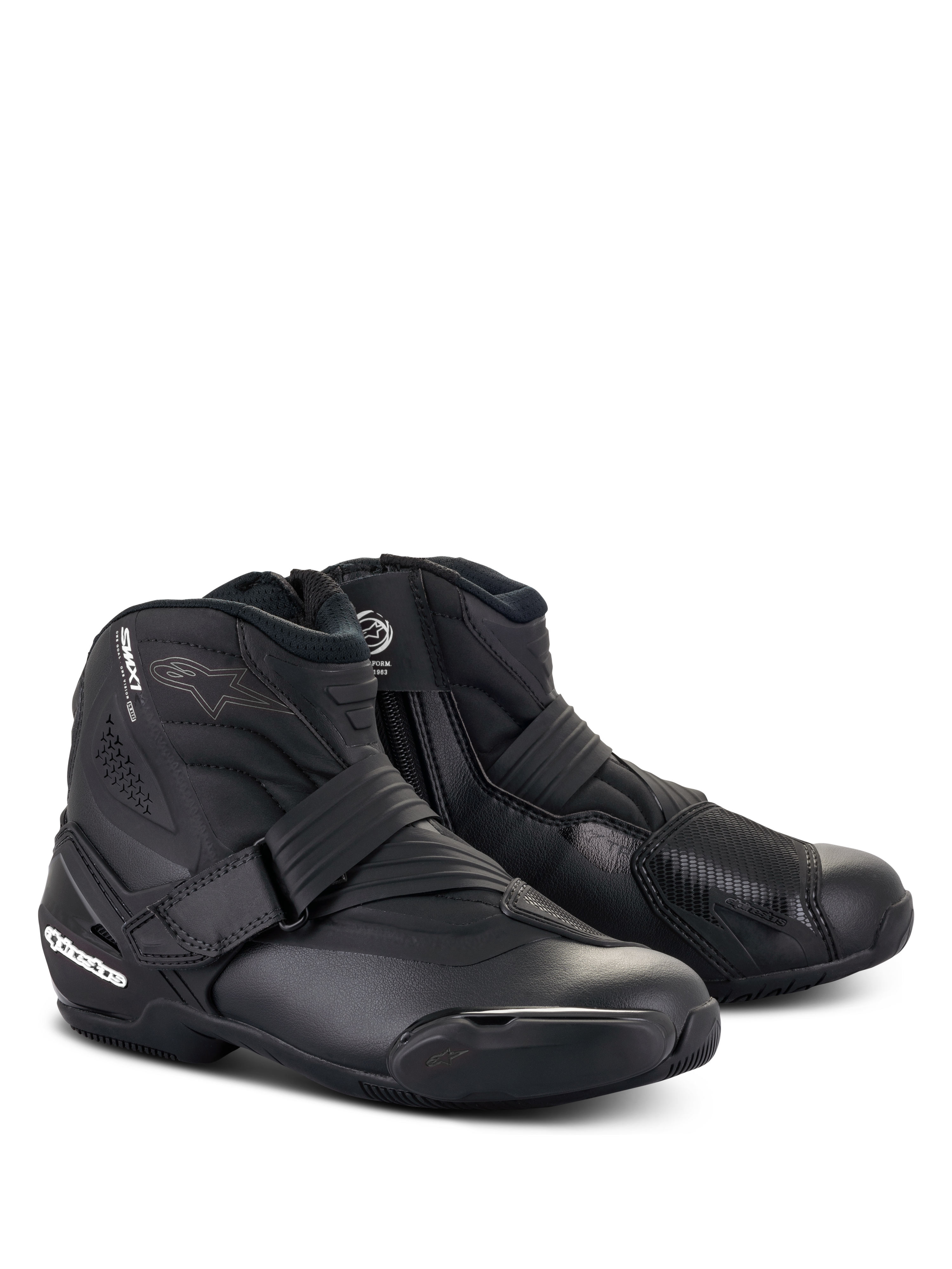 Alpinestars Stella SMX-1 R V2 Boots, damskie niskie buty motocyklowe, czarne, cholewka z mikrofibry, ochraniacz pięty i nakładka na zmianę biegów z TPU, zapięcie na pasek, sportowy profil aerodynamiczny