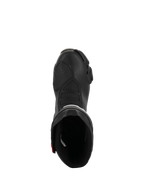Buty Alpinestars SMX-6 V3 Drystar, wyczynowe buty motocyklowe, czarne z czerwonymi akcentami, widok z góry zaglądający do wnętrza buta, z teksturowanymi strefami zgięcia i konstrukcją z mikrofibry