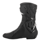 Buty Alpinestars SMX Plus V2 GORE-TEX, wyczynowe buty motocyklowe, czarno-srebrne, widok z boku, zaawansowana konstrukcja z mikrofibry, system ochrony kostki Multi-Link Control, elastyczne panele akordeonowe, dla motocyklistów sportowych i turystycznych