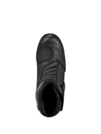 Buty Alpinestars New Land GORE-TEX, czarne, widok z góry, konstrukcja ze skóry pełnoziarnistej, przednie harmonijkowe strefy elastyczne, wzmocniona nakładka pod dźwignię zmiany biegów, średniej wysokości wodoodporne szosowe buty motocyklowe