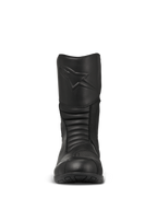 Buty Alpinestars Web GORE-TEX, czarne motocyklowe buty turystyczne, widok z przodu z wytłoczonym logo gwiazdy na goleni, harmonijkowe strefy elastyczne dla lepszej manewrowości, wytrzymała skórzana konstrukcja.