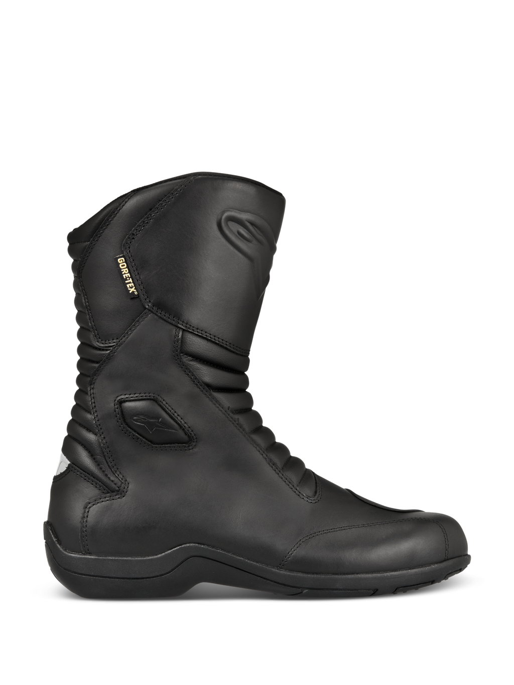 Alpinestars Web GORE-TEX Boots, czarne skórzane buty motocyklowe turystyczne, widok z profilu, wodoodporna membrana GORE-TEX, wzmocniona ochrona kostek i palców, przednie i tylne panele harmonijkowe, wytrzymała gumowa podeszwa, stylowy sprzęt szosowy na każdą pogodę