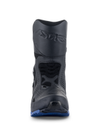Buty Alpinestars RT-8 GORE-TEX, motocyklowe buty turystyczne, czarno-niebieskie, widok z przodu z wytłoczonym logo Astars na goleni, ochronnym wzmocnieniem pod dźwignię zmiany biegów oraz wytrzymałą niebieską podeszwą zapewniającą przyczepność w każdym terenie