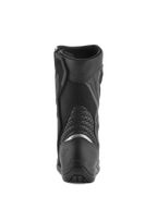 Alpinestars Air Plus V2 GORE-TEX Boots, buty motocyklowe turystyczne, czarne, widok z tyłu przedstawiający obszar pięty i łydki, ze srebrną wstawką odblaskową, perforowanymi skórzanymi panelami akordeonowymi i oddychającą konstrukcją z siatki