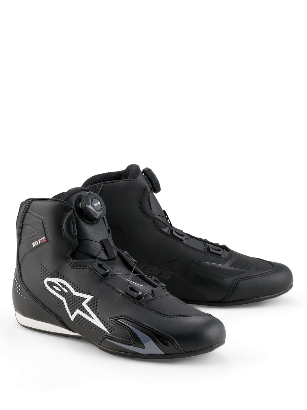 Buty Alpinestars Celer, buty motocyklowe, czarno-białe, wyposażone w pokrętło systemu zamykania Rotor, duże białe logo Astar z boku, smukła konstrukcja z technicznej mikrofibry do sportowej jazdy ulicznej