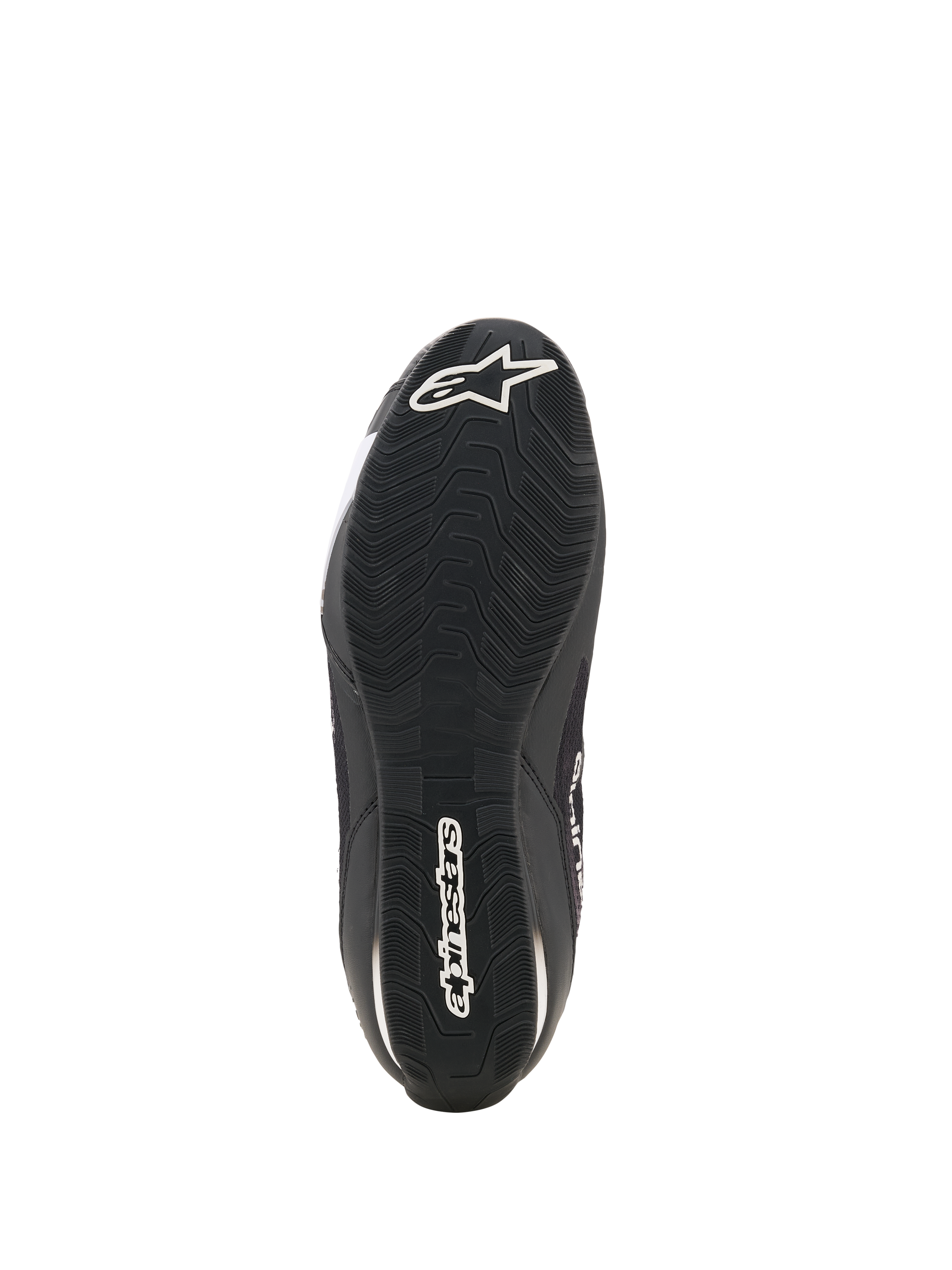 Buty Alpinestars Celer Superair, buty motocyklowe, czarno-białe, widok od dołu przedstawiający olejoodporną gumową podeszwę zewnętrzną z teksturowanym bieżnikiem, białe logo Alpinestars na pięcie i nazwę marki wzdłuż środka dla zapewnienia przyczepności i wydajności