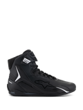 Buty Alpinestars Faster-4, czarne wysokie buty motocyklowe, profil boczny, czarne z białymi akcentami, sznurowane z paskiem na rzep, sportowy design z wyściełanym kołnierzem i ochroną TPU