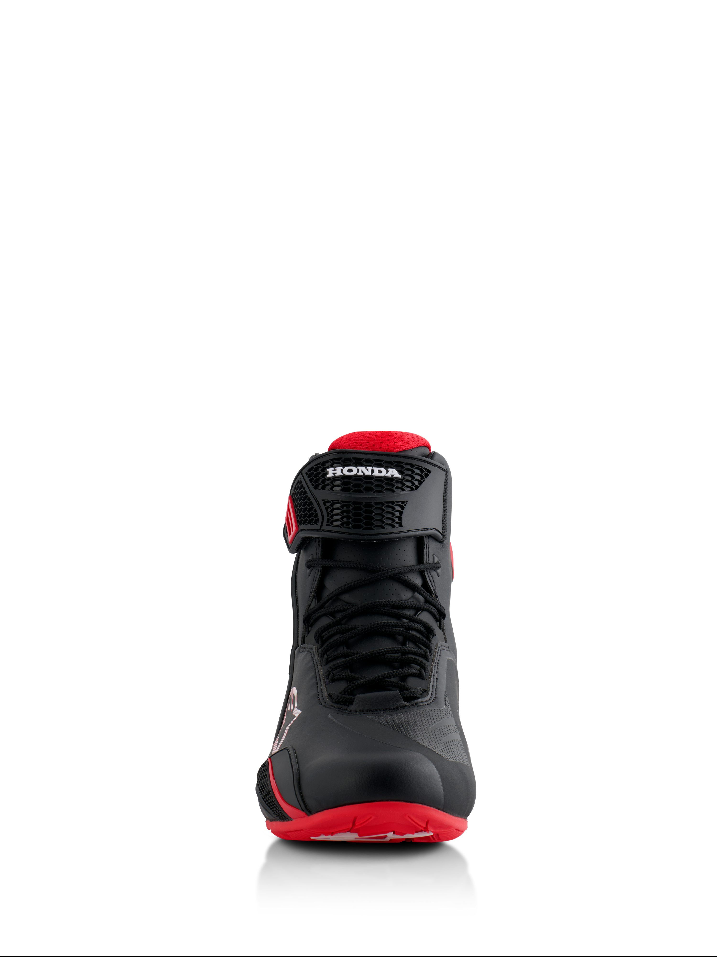 Buty Alpinestars Honda Faster-4, czarno-czerwone, widok z przodu, bezszwowa konstrukcja z mikrofibry, sznurowane zapięcie i regulowany pasek na kostkę z brandingiem Honda