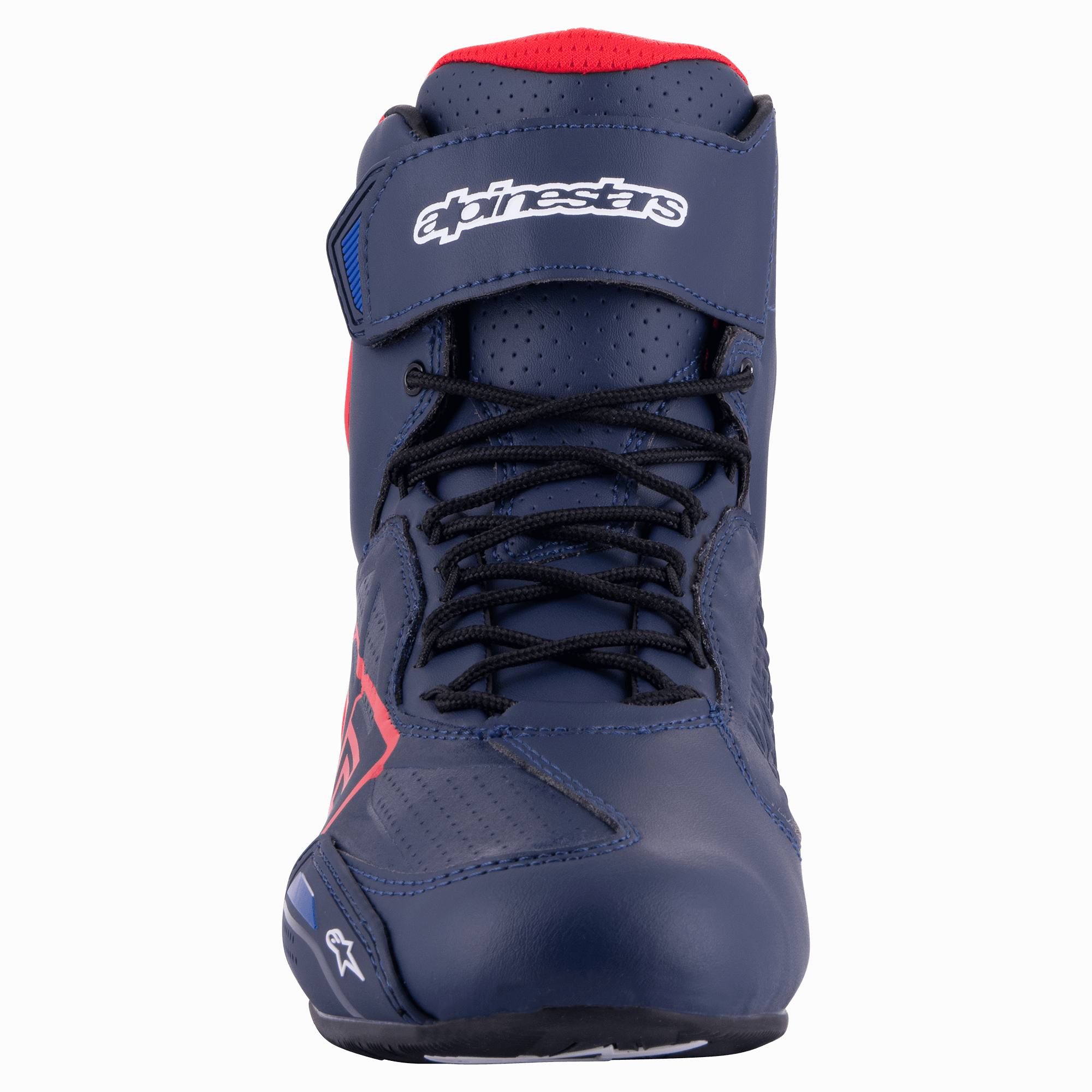Alpinestars Austin Riding Shoe, buty motocyklowe, widok z przodu, kolor granatowy i jaskrawoczerwony, czarne sznurowadła, pasek na rzep z białym logo, perforowana konstrukcja z mikrofibry