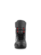 Alpinestars Superfaster Shoes, buty motocyklowe, czarno-szare z jaskrawoczerwonymi akcentami, widok z przodu prezentujący system szybkiego sznurowania z czerwonymi pętlami, wysoki profil ochronny z paskiem na kostce, wzmocniony nosek, techniczny design sportowo-szosowy
