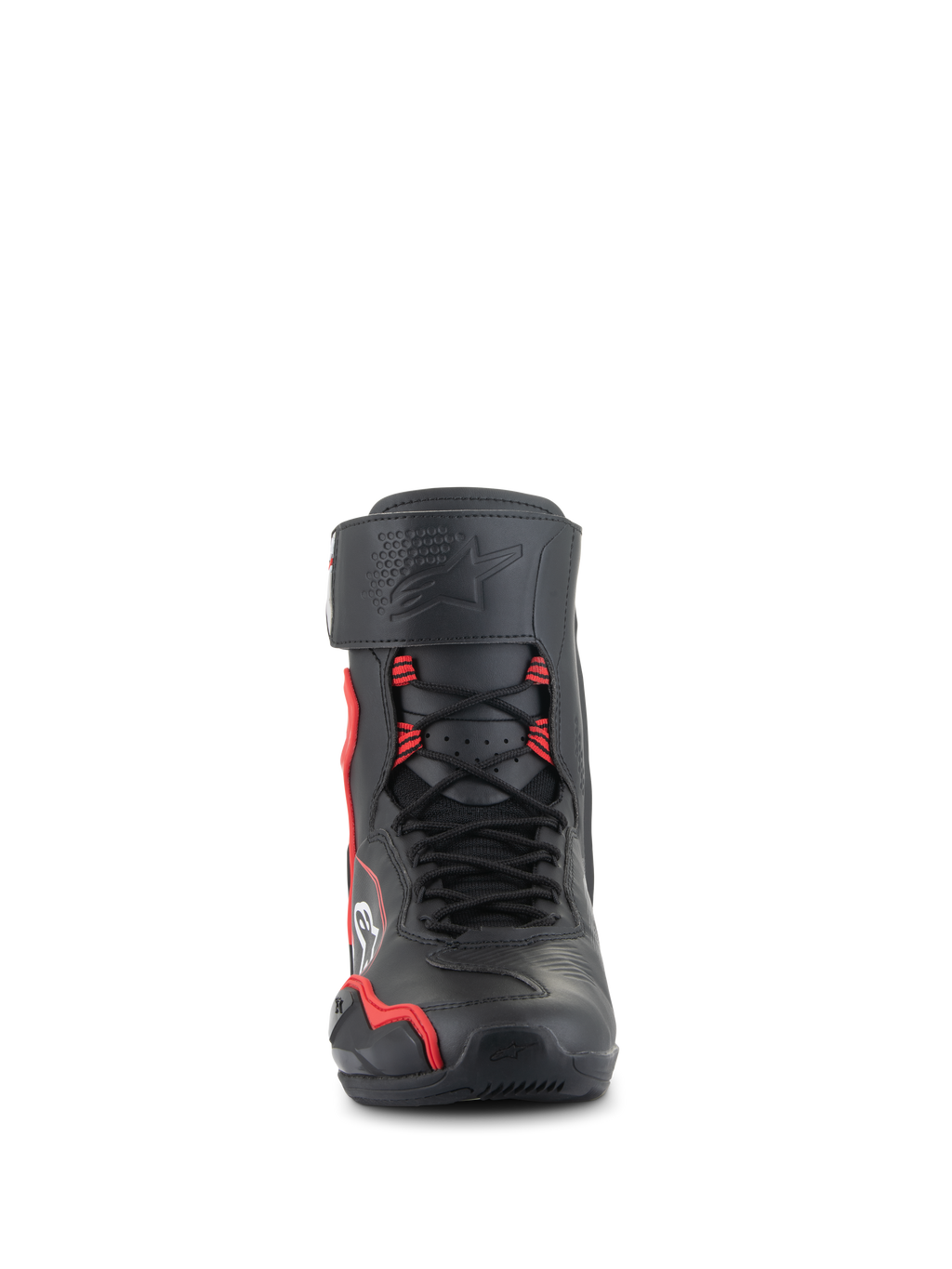 Buty Alpinestars Superfaster, wysokie buty motocyklowe, czarne z jaskrawoczerwonymi i białymi akcentami, widok z przodu z systemem szybkiego sznurowania, ochronny pasek na golenie z tłoczonym logo gwiazdy oraz wzmocniona strefa palców.