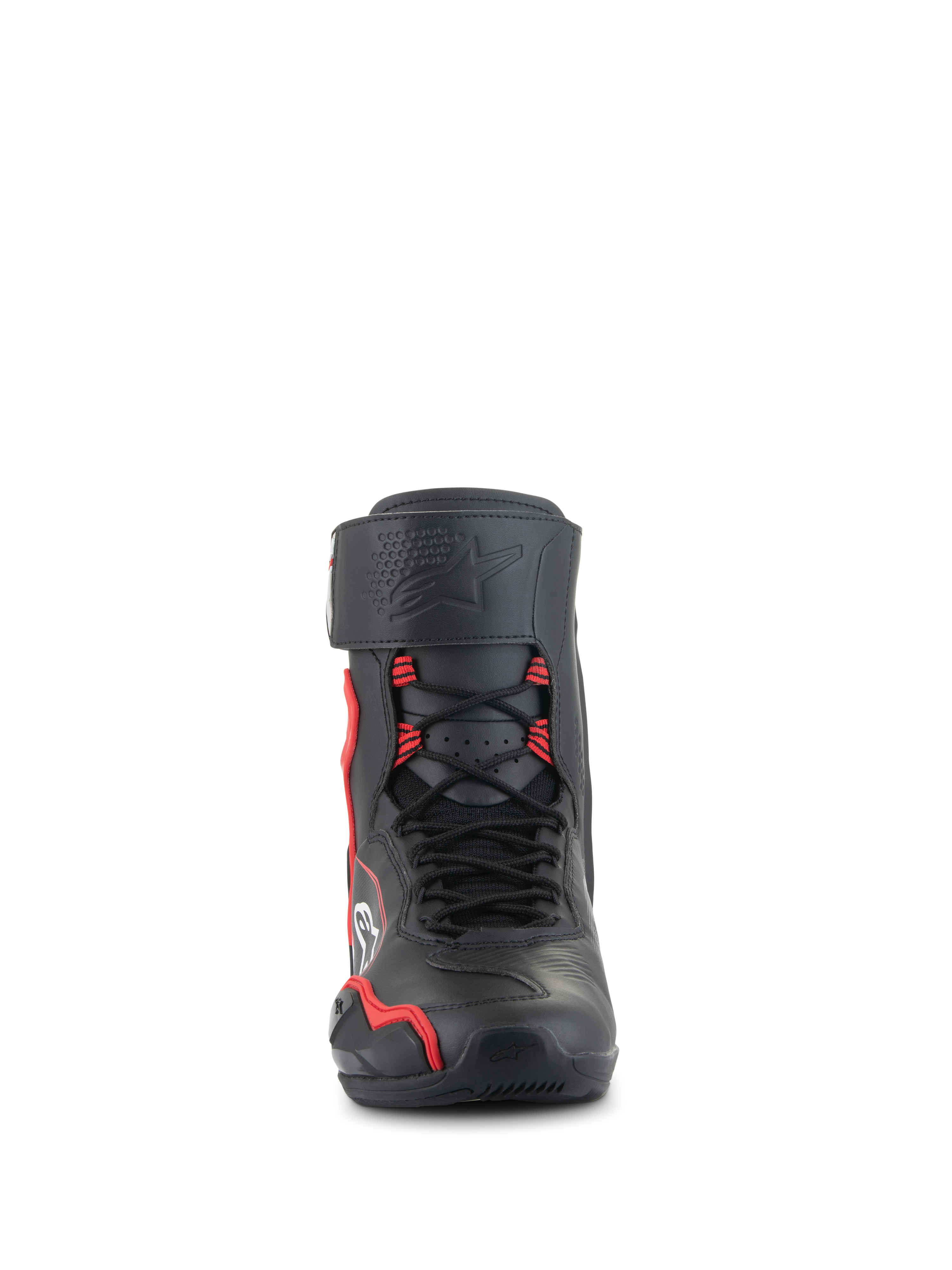 Buty Alpinestars Superfaster, wysokie buty motocyklowe, czarne z jaskrawoczerwonymi i białymi akcentami, widok z przodu z systemem szybkiego sznurowania, ochronny pasek na golenie z tłoczonym logo gwiazdy oraz wzmocniona strefa palców.