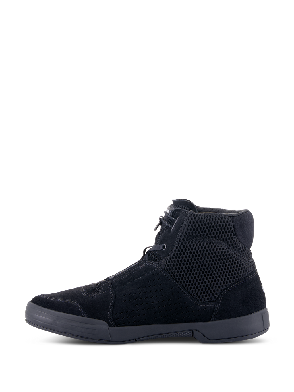 Alpinestars Chrome Air Shoe, miejskie buty motocyklowe, czarne, widok z profilu, wysoka konstrukcja typu sneaker z oddychającej siateczki i zamszu, płaska gumowa podeszwa