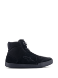 Buty Alpinestars Chrome Air, miejskie buty motocyklowe, czarne, widok z boku przedstawiający cholewkę z zamszu i siatki, sylwetka wysokich tenisówek, codzienne obuwie ochronne do jazdy szosowej