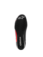 Buty Alpinestars Sektor, motocyklowe buty do jazdy, czarno-biało-czerwone fluo, widok od spodu prezentujący teksturowaną gumową podeszwę z białymi logo i czerwonymi akcentami, lekka konstrukcja do jazdy szosowej