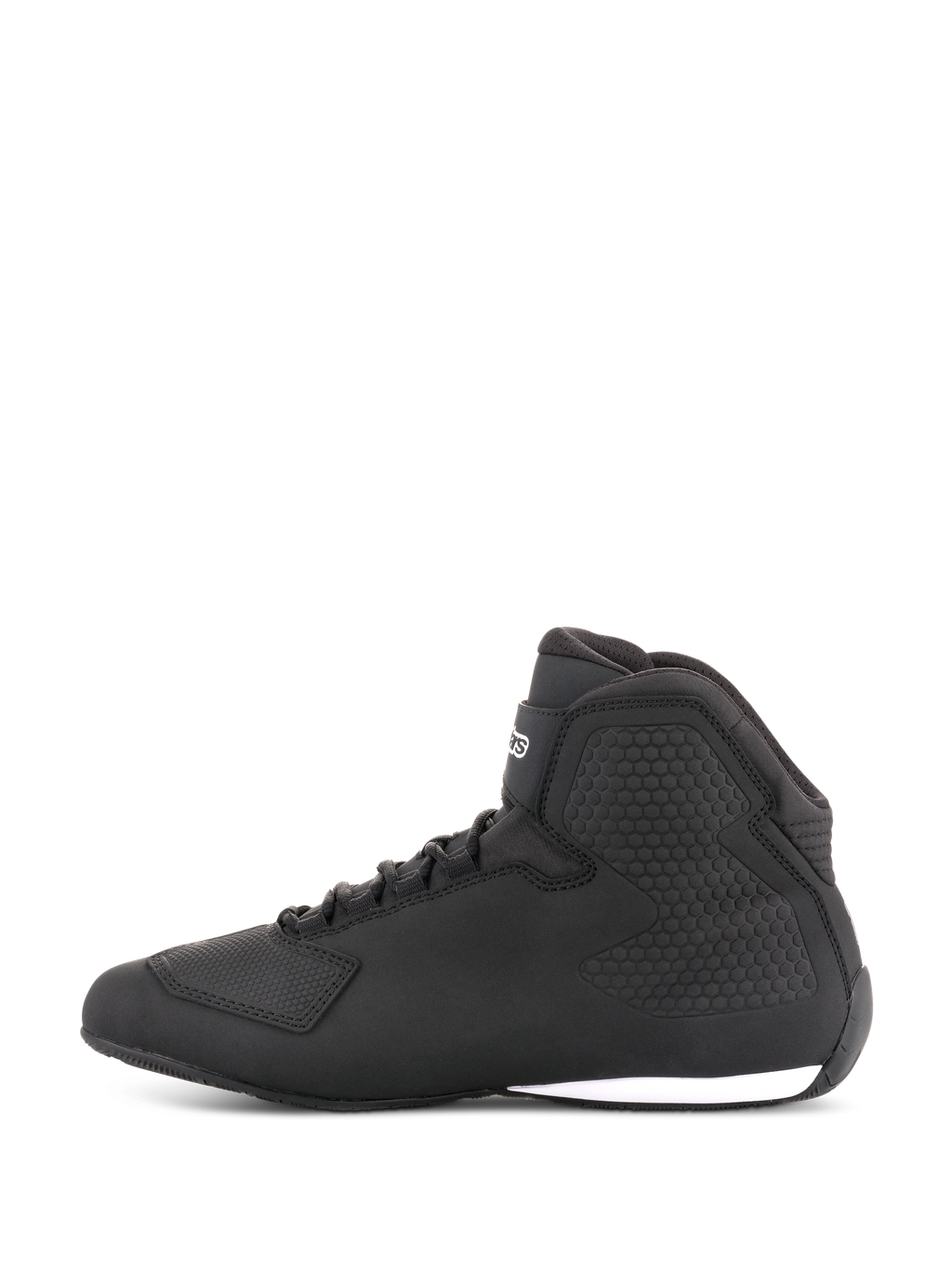 Alpinestars Sektor Shoes, buty motocyklowe, czarne, widok z boku, wysoki fason ze sznurowadłami, cholewka z mikrofibry, teksturowana ochrona kostki, elegancki sportowy wygląd z białym akcentem na podeszwie