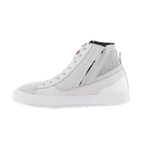 Buty Alpinestars Stated, miejskie buty motocyklowe, kolor White Cool Gray, styl wysokich trampków ulicznych, konstrukcja z nubuku i zamszu, boczny zamek błyskawiczny, biała wulkanizowana podeszwa, prążkowany kołnierz kostki